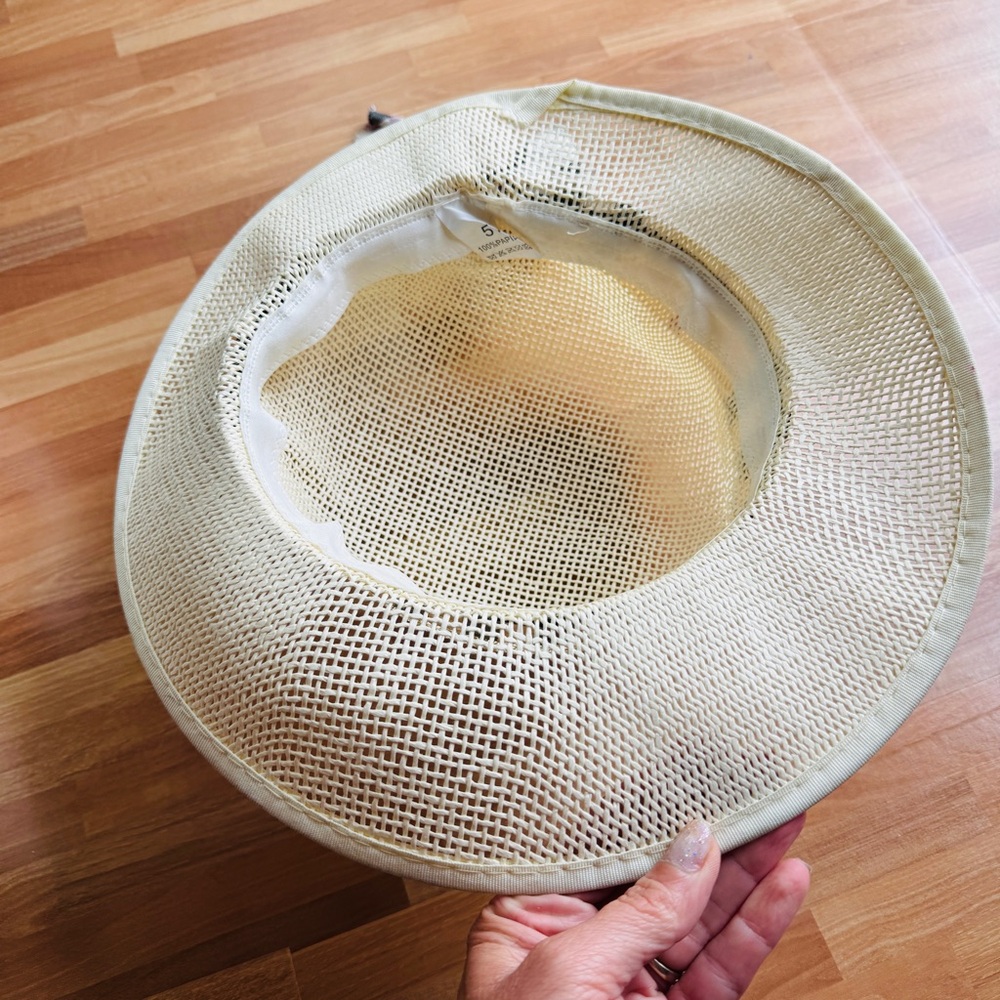 Summer hat with plaid trim - Picture 7 of 13